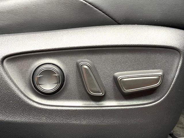 ＲＡＶ４ アドベンチャー　禁煙　純正９型ナビ　バックカメラ　ブラインドスポットモニター　レーダークルーズ　電動リアゲート　パワーシート　シートベンチレーション　ＬＥＤヘッド　オートハイビーム　純正１９インチアルミ　ＥＴＣ（33枚目）