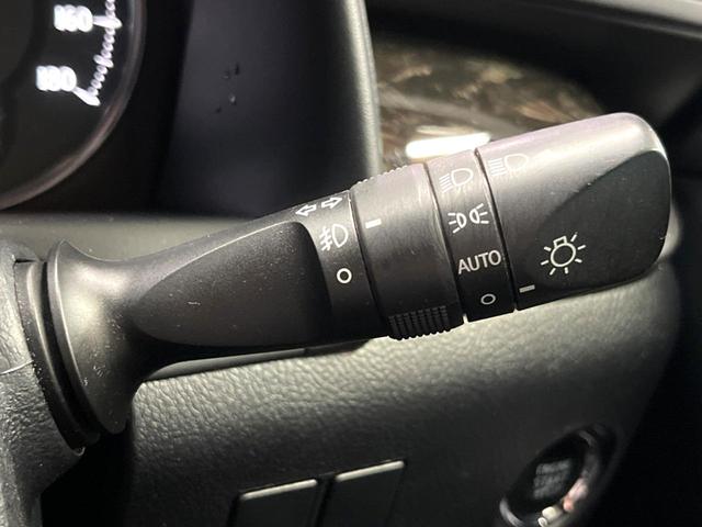 ヴェルファイア ２．５Ｚ　Ａエディション　ゴールデンアイズ　禁煙　モデリスタエアロ　フリップダウン　ＢＩＧ－Ｘ１１型ナビ　バックカメラ　クルコン　電動リアゲート　両側電動ドア　ハーフレザーシート　ＬＥＤヘッド　クリアランスソナー　純正１８インチアルミ　ＥＴＣ（41枚目）