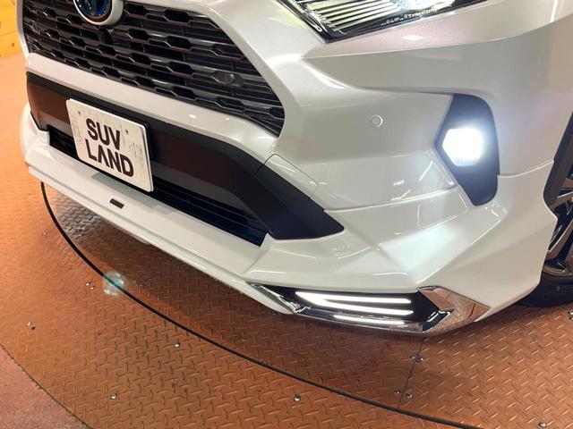 ＲＡＶ４ ハイブリッドＧ　禁煙車　モデリスタエアロ　１０型ディスプレイ　全周囲カメラ　レーダークルーズ　ブラインドスポットモニター　合皮シート　メモリーシート　ベンチレーション　パワーバックドア　ステアリングヒーター　ＥＴＣ（3枚目）