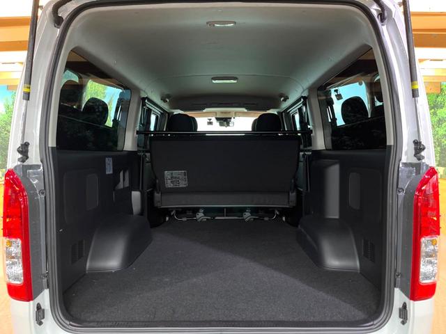 ハイエースバン ロングスーパーGL ターボ 禁煙車 全周囲カメラ SDナビ デジタルミラー 衝突被害軽減機能 クリアランスソナー 車線逸脱警報 横滑り防止装置 スマートキー ETC オートライト オートハイビーム(12枚目)