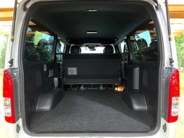 ハイエースバン スーパーＧＬ　ダークプライムＩＩ　ディーゼル　両側電動ドア　純正ナビ　全周囲カメラ　トヨタセーフティセンス　衝突被害軽減システム　禁煙車　ハーフレザーシート　ドラレコ　コーナーセンサー　ＬＥＤヘッド　ＥＴＣ　１５インチアルミ（13枚目）