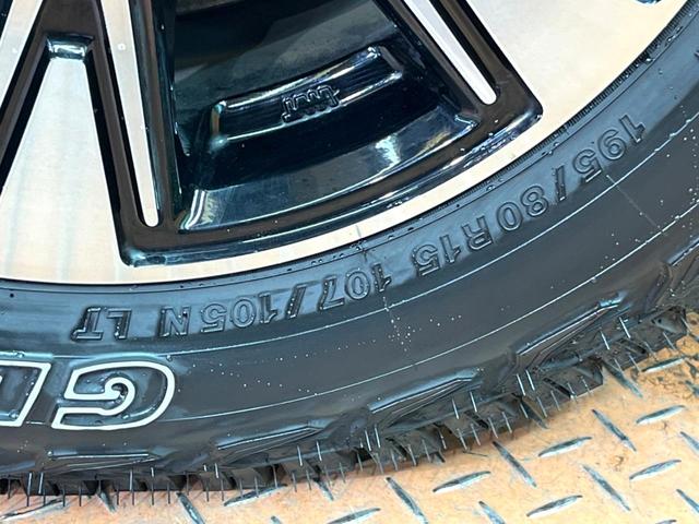 ハイエースバン スーパーＧＬ　ダークプライムＩＩ　ディーゼル　両側電動ドア　純正ナビ　全周囲カメラ　トヨタセーフティセンス　衝突被害軽減システム　禁煙車　ハーフレザーシート　ドラレコ　コーナーセンサー　ＬＥＤヘッド　ＥＴＣ　１５インチアルミ（31枚目）