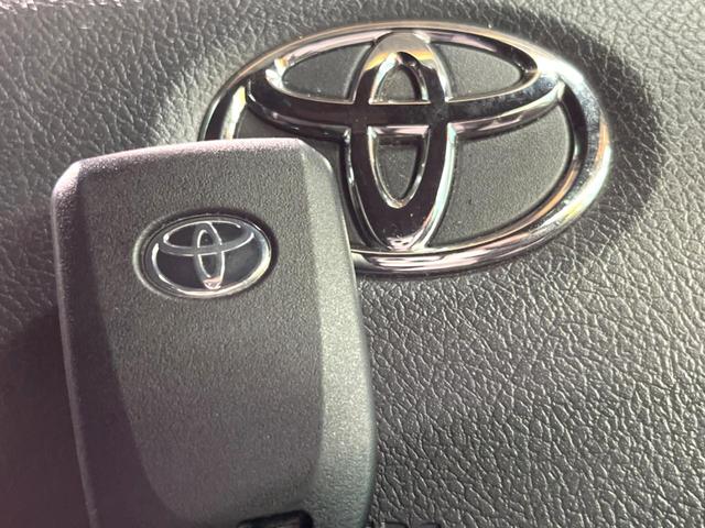 ハイエースバン スーパーＧＬ　ダークプライムＩＩ　ディーゼル　両側電動ドア　純正ナビ　全周囲カメラ　トヨタセーフティセンス　衝突被害軽減システム　禁煙車　ハーフレザーシート　ドラレコ　コーナーセンサー　ＬＥＤヘッド　ＥＴＣ　１５インチアルミ（43枚目）