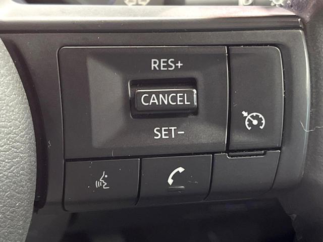 エクストレイル Ｓ　ｅ－４ＯＲＣＥ　ナビゲーション　バックカメラ　クルーズコントロール　シートヒーター　ステアリングヒーター　純正１８インチアルミ　ＬＥＤヘッドライト　クリアランスソナー　スマートキー　左右独立エアコン（5枚目）