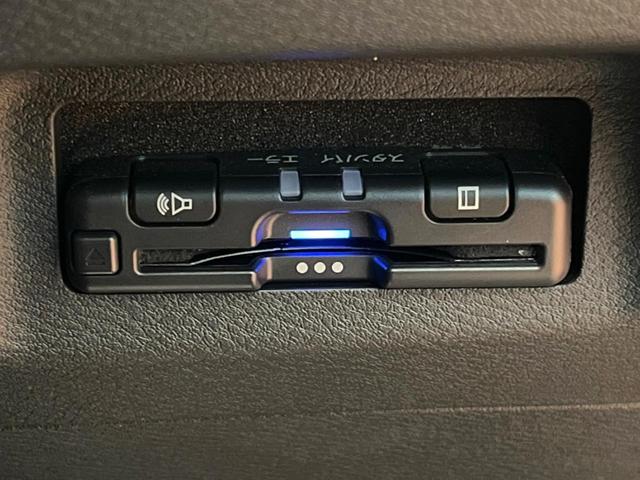 エクストレイル Ｓ　ｅ－４ＯＲＣＥ　ナビゲーション　バックカメラ　クルーズコントロール　シートヒーター　ステアリングヒーター　純正１８インチアルミ　ＬＥＤヘッドライト　クリアランスソナー　スマートキー　左右独立エアコン（8枚目）