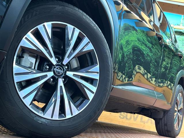 エクストレイル Ｓ　ｅ－４ＯＲＣＥ　ナビゲーション　バックカメラ　クルーズコントロール　シートヒーター　ステアリングヒーター　純正１８インチアルミ　ＬＥＤヘッドライト　クリアランスソナー　スマートキー　左右独立エアコン（13枚目）