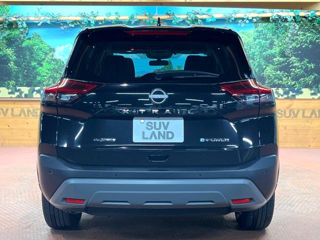 エクストレイル Ｓ　ｅ－４ＯＲＣＥ　ナビゲーション　バックカメラ　クルーズコントロール　シートヒーター　ステアリングヒーター　純正１８インチアルミ　ＬＥＤヘッドライト　クリアランスソナー　スマートキー　左右独立エアコン（15枚目）