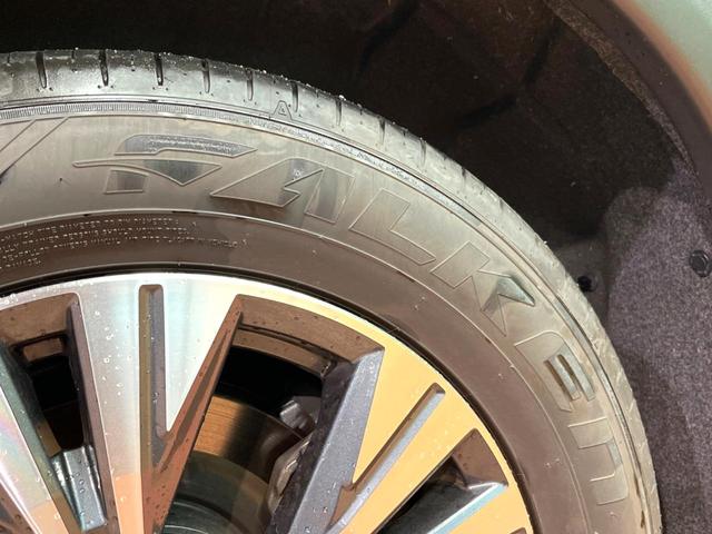 エクストレイル Ｓ　ｅ－４ＯＲＣＥ　ナビゲーション　バックカメラ　クルーズコントロール　シートヒーター　ステアリングヒーター　純正１８インチアルミ　ＬＥＤヘッドライト　クリアランスソナー　スマートキー　左右独立エアコン（28枚目）