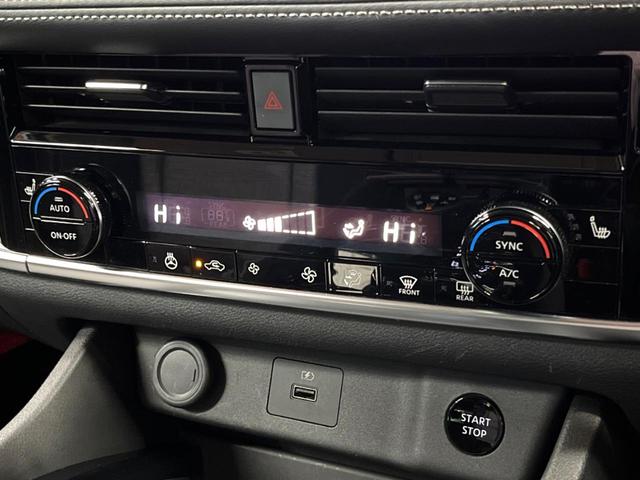 エクストレイル Ｓ　ｅ－４ＯＲＣＥ　ナビゲーション　バックカメラ　クルーズコントロール　シートヒーター　ステアリングヒーター　純正１８インチアルミ　ＬＥＤヘッドライト　クリアランスソナー　スマートキー　左右独立エアコン（42枚目）