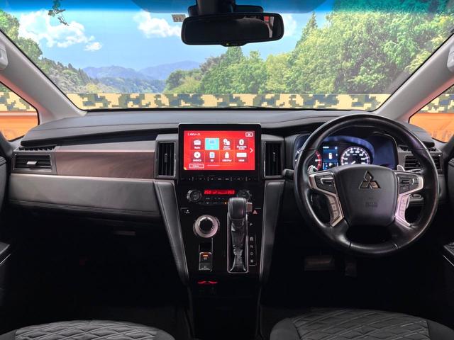 デリカＤ：５ Ｐ　禁煙　サイドステップ　フリップダウン　純正１０型ナビ　全周囲カメラ　ブラインドスポットモニター　レーダークルーズ　両側電動ドア　電動リアゲート　ＬＥＤヘッド　シートヒーター　純正１８インチアルミ（2枚目）