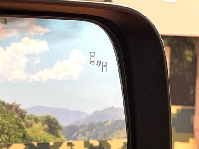 デリカＤ：５ Ｐ　禁煙　サイドステップ　フリップダウン　純正１０型ナビ　全周囲カメラ　ブラインドスポットモニター　レーダークルーズ　両側電動ドア　電動リアゲート　ＬＥＤヘッド　シートヒーター　純正１８インチアルミ（7枚目）