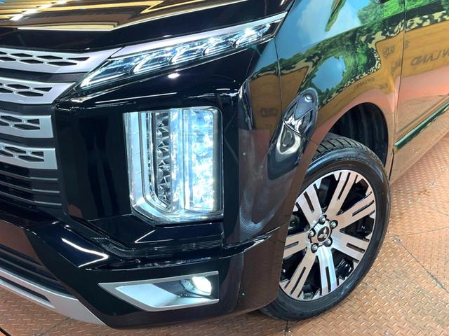 デリカＤ：５ Ｐ　禁煙　サイドステップ　フリップダウン　純正１０型ナビ　全周囲カメラ　ブラインドスポットモニター　レーダークルーズ　両側電動ドア　電動リアゲート　ＬＥＤヘッド　シートヒーター　純正１８インチアルミ（15枚目）