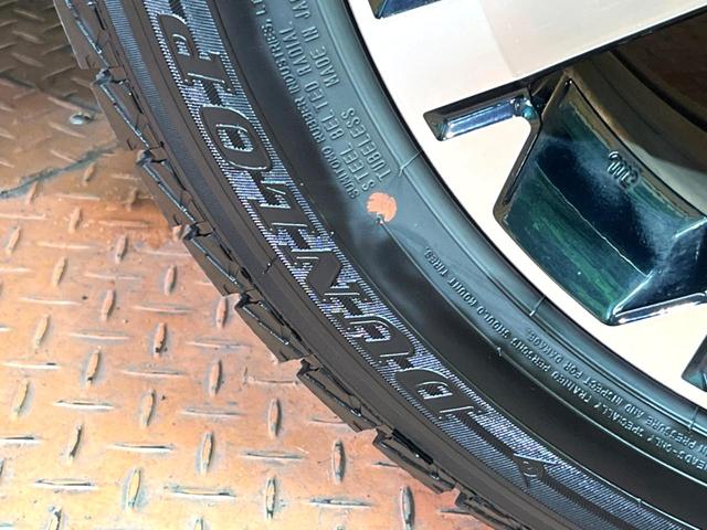 デリカＤ：５ Ｐ　禁煙　サイドステップ　フリップダウン　純正１０型ナビ　全周囲カメラ　ブラインドスポットモニター　レーダークルーズ　両側電動ドア　電動リアゲート　ＬＥＤヘッド　シートヒーター　純正１８インチアルミ（31枚目）