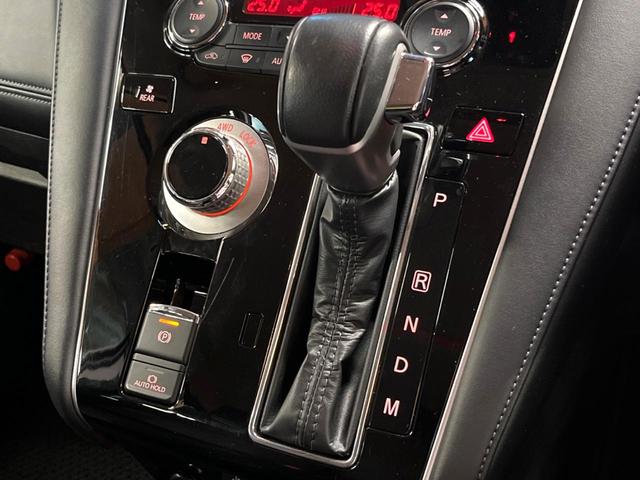 デリカＤ：５ Ｐ　禁煙　サイドステップ　フリップダウン　純正１０型ナビ　全周囲カメラ　ブラインドスポットモニター　レーダークルーズ　両側電動ドア　電動リアゲート　ＬＥＤヘッド　シートヒーター　純正１８インチアルミ（54枚目）