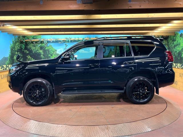 ランドクルーザープラド ＴＸ　Ｌパッケージ　７０ｔｈアニバーサリーリミテッド　禁煙車　ＳＤナビ　バックカメラ　レーダークルーズ　デフロック　オートマチックハイビーム　シートベンチレーション　ＥＴＣ　ブラウンレザーシート　純正１８インチアルミ　ＬＥＤヘッド　パワーシート（18枚目）