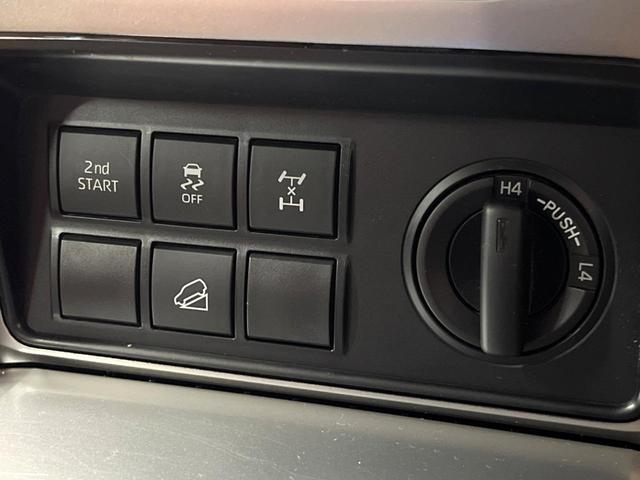 ランドクルーザープラド ＴＸ　Ｌパッケージ　７０ｔｈアニバーサリーリミテッド　禁煙車　ＳＤナビ　バックカメラ　レーダークルーズ　デフロック　オートマチックハイビーム　シートベンチレーション　ＥＴＣ　ブラウンレザーシート　純正１８インチアルミ　ＬＥＤヘッド　パワーシート（52枚目）