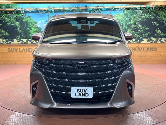 アルファードハイブリッド Ｚ　４ＷＤ　禁煙　ガラスルーフ　後席モニター　１４型ナビ　全周囲カメラ　デジタルインナーミラー　トヨタチームメイト　ヘッドアップディスプレイ　ブラインドスポットモニター　黒革　シートベンチレーション（17枚目）