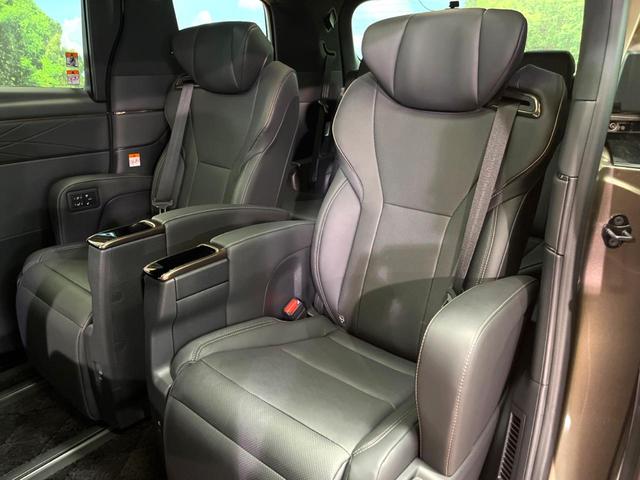 アルファードハイブリッド Ｚ　４ＷＤ　禁煙　ガラスルーフ　後席モニター　１４型ナビ　全周囲カメラ　デジタルインナーミラー　トヨタチームメイト　ヘッドアップディスプレイ　ブラインドスポットモニター　黒革　シートベンチレーション（25枚目）