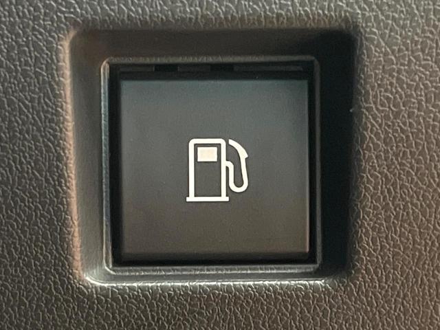 アルファードハイブリッド Ｚ　４ＷＤ　禁煙　ガラスルーフ　後席モニター　１４型ナビ　全周囲カメラ　デジタルインナーミラー　トヨタチームメイト　ヘッドアップディスプレイ　ブラインドスポットモニター　黒革　シートベンチレーション（40枚目）