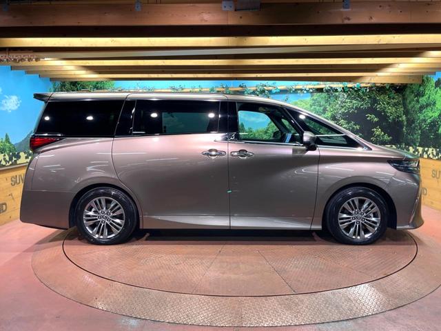 アルファードハイブリッド Ｚ　４ＷＤ　禁煙　ガラスルーフ　後席モニター　１４型ナビ　全周囲カメラ　デジタルインナーミラー　トヨタチームメイト　ヘッドアップディスプレイ　ブラインドスポットモニター　黒革　シートベンチレーション（62枚目）