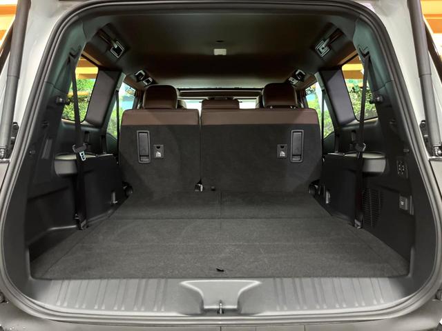 ランドクルーザー２５０ ＺＸ　禁煙車　サンルーフ　純正１２型ナビ　全周囲カメラ　ＪＢＬ　ブラインドスポットモニター　デジタルインナーミラー　電動リアゲート　メモリーシート　オートマチックハイビーム　本革シート　純正１８インチアルミ（15枚目）