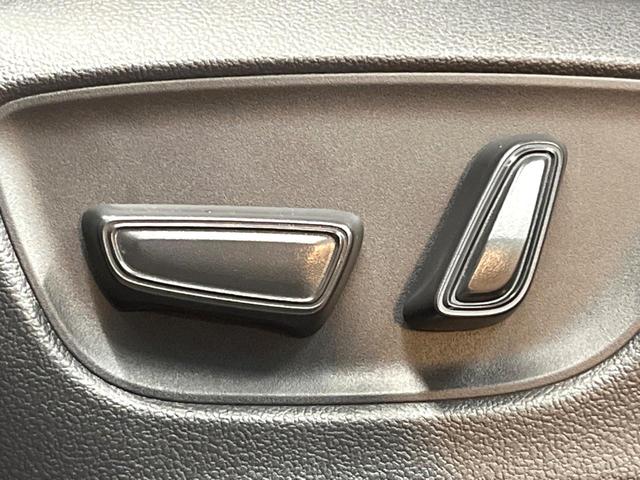 ランドクルーザー２５０ ＺＸ　禁煙車　サンルーフ　純正１２型ナビ　全周囲カメラ　ＪＢＬ　ブラインドスポットモニター　デジタルインナーミラー　電動リアゲート　メモリーシート　オートマチックハイビーム　本革シート　純正１８インチアルミ（27枚目）