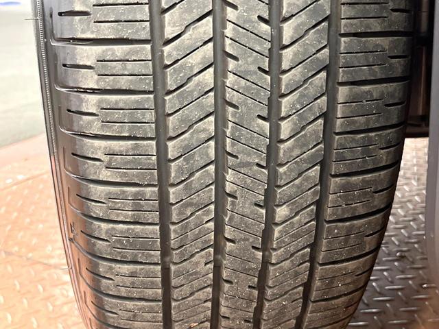 ランドクルーザー２５０ ＺＸ　禁煙車　サンルーフ　純正１２型ナビ　全周囲カメラ　ＪＢＬ　ブラインドスポットモニター　デジタルインナーミラー　電動リアゲート　メモリーシート　オートマチックハイビーム　本革シート　純正１８インチアルミ（29枚目）