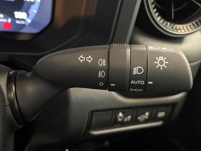 ランドクルーザー２５０ ＺＸ　禁煙車　サンルーフ　純正１２型ナビ　全周囲カメラ　ＪＢＬ　ブラインドスポットモニター　デジタルインナーミラー　電動リアゲート　メモリーシート　オートマチックハイビーム　本革シート　純正１８インチアルミ（42枚目）