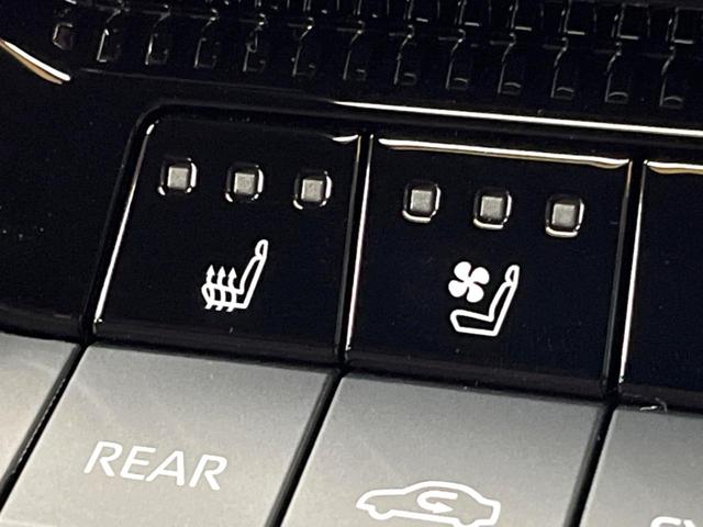 ランドクルーザー２５０ ＺＸ　禁煙車　サンルーフ　純正１２型ナビ　全周囲カメラ　ＪＢＬ　ブラインドスポットモニター　デジタルインナーミラー　電動リアゲート　メモリーシート　オートマチックハイビーム　本革シート　純正１８インチアルミ（53枚目）