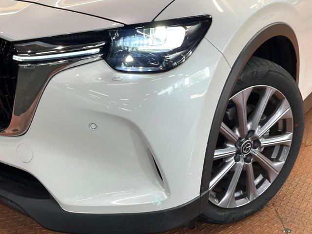 ＣＸ－６０ ＸＤ　エクスクルーシブモード　禁煙車　サンルーフ　純正１２型ナビ　全周囲カメラ　ＢＯＳＥ　メモリーシート　電動リアゲート　レーダークルーズ　オートマチックハイビーム　ブラインドスポットモニター　本革シート　純正２０インチアルミ（15枚目）