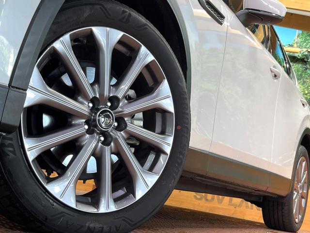 ＣＸ－６０ ＸＤ　エクスクルーシブモード　禁煙車　サンルーフ　純正１２型ナビ　全周囲カメラ　ＢＯＳＥ　メモリーシート　電動リアゲート　レーダークルーズ　オートマチックハイビーム　ブラインドスポットモニター　本革シート　純正２０インチアルミ（16枚目）