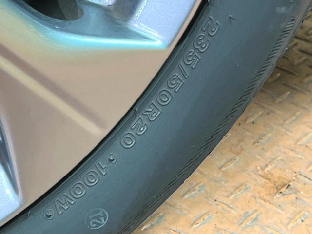 ＣＸ－６０ ＸＤ　エクスクルーシブモード　禁煙車　サンルーフ　純正１２型ナビ　全周囲カメラ　ＢＯＳＥ　メモリーシート　電動リアゲート　レーダークルーズ　オートマチックハイビーム　ブラインドスポットモニター　本革シート　純正２０インチアルミ（30枚目）