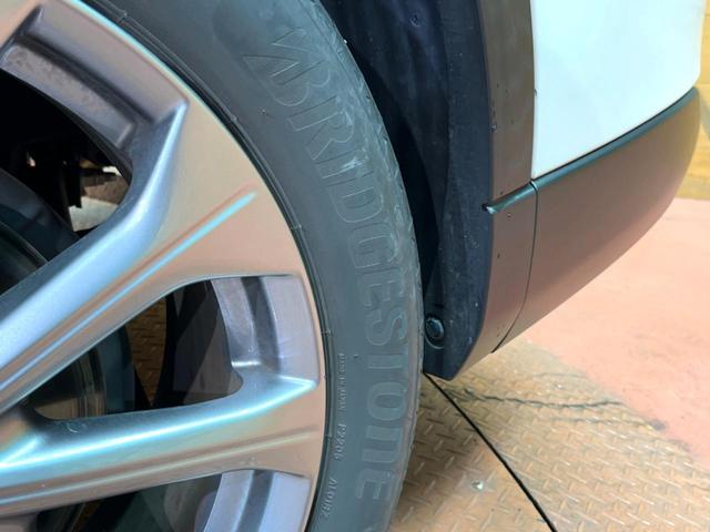 ＣＸ－６０ ＸＤ　エクスクルーシブモード　禁煙車　サンルーフ　純正１２型ナビ　全周囲カメラ　ＢＯＳＥ　メモリーシート　電動リアゲート　レーダークルーズ　オートマチックハイビーム　ブラインドスポットモニター　本革シート　純正２０インチアルミ（31枚目）