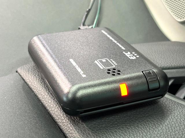 ヤリスクロス Ｘ　禁煙車　ＳＤナビ　バックカメラ　セーフティセンス　レーダークルーズ　コーナーセンサー　車線逸脱警報　横滑り防止装置　フルセグ　Ｂｌｕｅｔｏｏｔｈ　ＨＩＤヘッド　オートハイビーム　スマートキー　ＥＴＣ（8枚目）