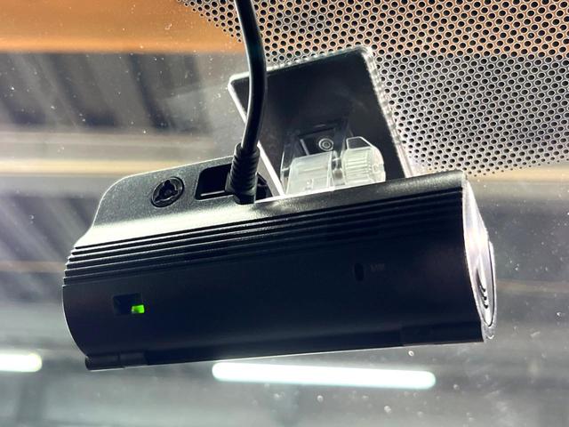 ヤリスクロス Ｘ　禁煙車　ＳＤナビ　バックカメラ　セーフティセンス　レーダークルーズ　コーナーセンサー　車線逸脱警報　横滑り防止装置　フルセグ　Ｂｌｕｅｔｏｏｔｈ　ＨＩＤヘッド　オートハイビーム　スマートキー　ＥＴＣ（45枚目）