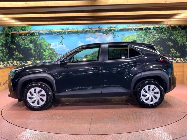 ヤリスクロス Ｘ　禁煙車　ＳＤナビ　バックカメラ　セーフティセンス　レーダークルーズ　コーナーセンサー　車線逸脱警報　横滑り防止装置　フルセグ　Ｂｌｕｅｔｏｏｔｈ　ＨＩＤヘッド　オートハイビーム　スマートキー　ＥＴＣ（46枚目）