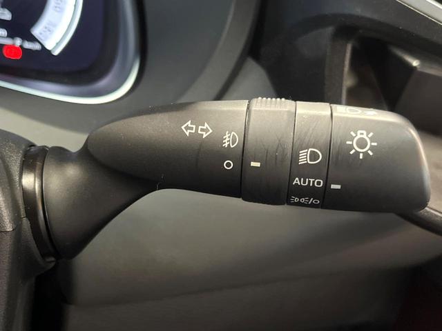 ハリアーハイブリッド Ｇ　禁煙車　モデリスタエアロ　１２型ディスプレイ　バックカメラ　レーダークルーズ　ブラインドスポットモニター　デジタルミラー　パワーバックドア　ハーフレザー　ＬＥＤヘッド＆フォグ　純正１８インチアルミ（41枚目）