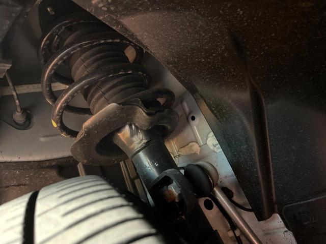 セレナ ｅ－パワー　ハイウェイスターＶ　純正１２型ナビ　フリップダウンモニター　全周囲カメラ　ＢＳＭ　デジタルミラー　プロパイロット　両側電動ドア　ＬＥＤヘッド　純正１６アルミ　ＥＴＣ　クリアランスソナー　リアオートエアコン（21枚目）