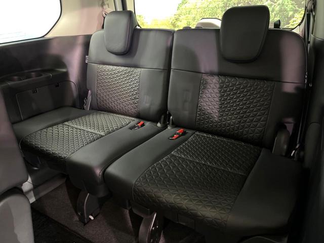 セレナ ｅ－パワー　ハイウェイスターＶ　純正１２型ナビ　フリップダウンモニター　全周囲カメラ　ＢＳＭ　デジタルミラー　プロパイロット　両側電動ドア　ＬＥＤヘッド　純正１６アルミ　ＥＴＣ　クリアランスソナー　リアオートエアコン（25枚目）