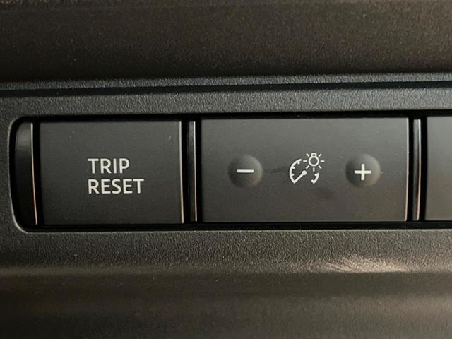 セレナ ｅ－パワー　ハイウェイスターＶ　純正１２型ナビ　フリップダウンモニター　全周囲カメラ　ＢＳＭ　デジタルミラー　プロパイロット　両側電動ドア　ＬＥＤヘッド　純正１６アルミ　ＥＴＣ　クリアランスソナー　リアオートエアコン（36枚目）