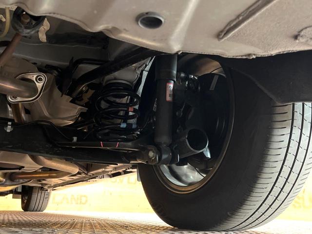 セレナ ｅ－パワー　ハイウェイスターＶ　純正１２型ナビ　フリップダウンモニター　全周囲カメラ　ＢＳＭ　デジタルミラー　プロパイロット　両側電動ドア　ＬＥＤヘッド　純正１６アルミ　ＥＴＣ　クリアランスソナー　リアオートエアコン（60枚目）