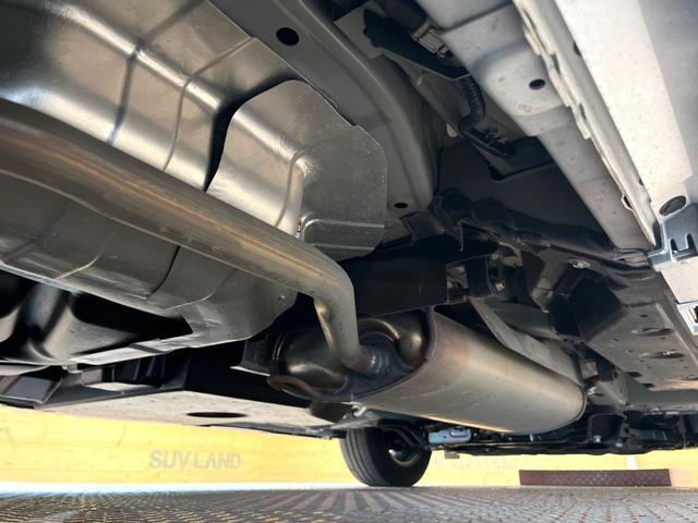 セレナ ｅ－パワー　ハイウェイスターＶ　純正１２型ナビ　フリップダウンモニター　全周囲カメラ　ＢＳＭ　デジタルミラー　プロパイロット　両側電動ドア　ＬＥＤヘッド　純正１６アルミ　ＥＴＣ　クリアランスソナー　リアオートエアコン（65枚目）