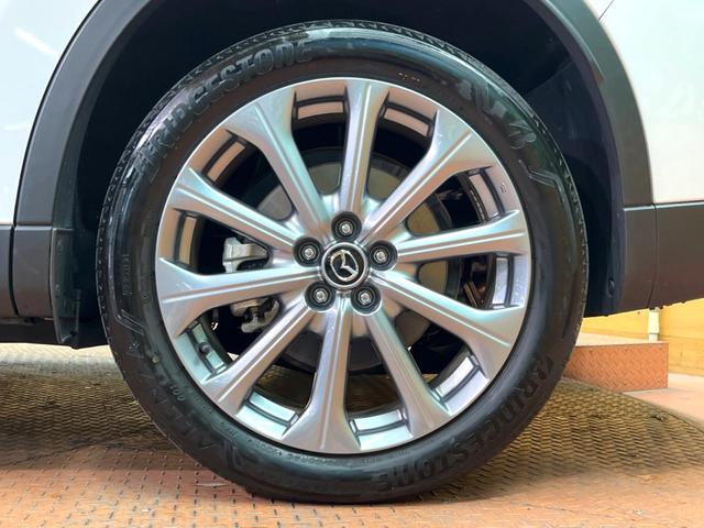 ＣＸ－６０ ＸＤ　エクスクルーシブモード　禁煙　サンルーフ　ＢＯＳＥサウンド　１２型ディスプレイ　全周囲カメラ　レーダークルーズ　本革シート　ベンチレーション　メモリーシート　ステアリングヒーター　ＬＥＤヘッド　純正２０インチアルミ　ＥＴＣ（29枚目）