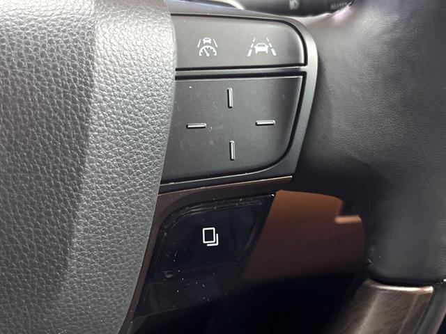 ヴェルファイアハイブリッド Ｚ　プレミア　ガラスルーフ　両側電動ドア　純正ＳＤナビ　後席モニター　全周囲カメラ　衝突被害軽減システム　禁煙車　レザーシート　前席シートエアコン　リアシートエアコン　前後席パワーシート　コーナーセンサー（9枚目）