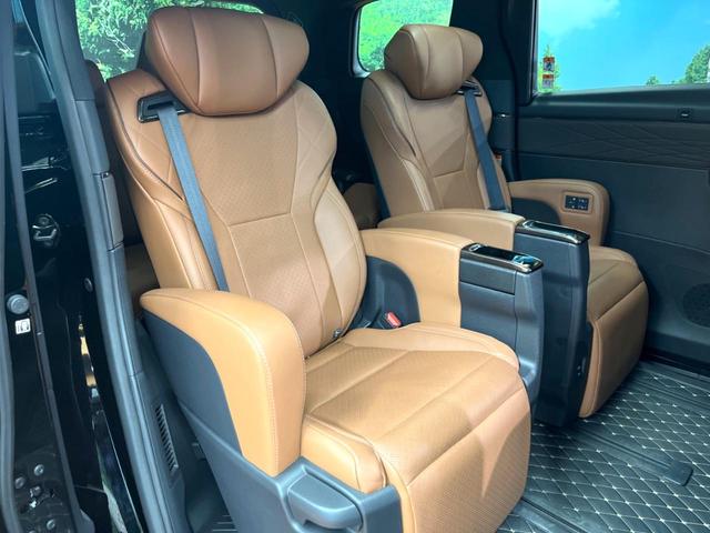 ヴェルファイアハイブリッド Ｚ　プレミア　ガラスルーフ　両側電動ドア　純正ＳＤナビ　後席モニター　全周囲カメラ　衝突被害軽減システム　禁煙車　レザーシート　前席シートエアコン　リアシートエアコン　前後席パワーシート　コーナーセンサー（12枚目）