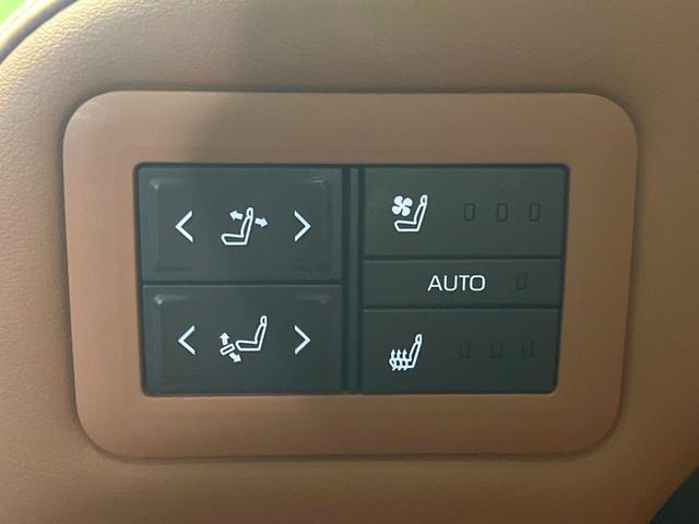 ヴェルファイアハイブリッド Ｚ　プレミア　ガラスルーフ　両側電動ドア　純正ＳＤナビ　後席モニター　全周囲カメラ　衝突被害軽減システム　禁煙車　レザーシート　前席シートエアコン　リアシートエアコン　前後席パワーシート　コーナーセンサー（24枚目）