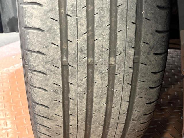 ヴェルファイアハイブリッド Ｚ　プレミア　ガラスルーフ　両側電動ドア　純正ＳＤナビ　後席モニター　全周囲カメラ　衝突被害軽減システム　禁煙車　レザーシート　前席シートエアコン　リアシートエアコン　前後席パワーシート　コーナーセンサー（30枚目）