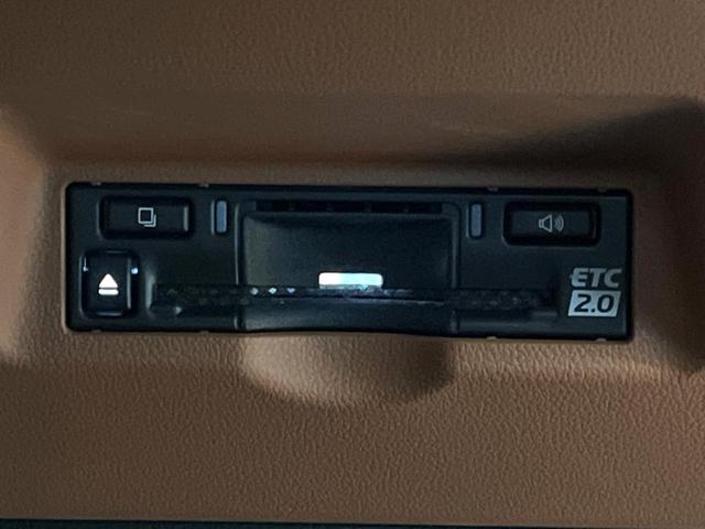 ヴェルファイアハイブリッド Ｚ　プレミア　ガラスルーフ　両側電動ドア　純正ＳＤナビ　後席モニター　全周囲カメラ　衝突被害軽減システム　禁煙車　レザーシート　前席シートエアコン　リアシートエアコン　前後席パワーシート　コーナーセンサー（40枚目）