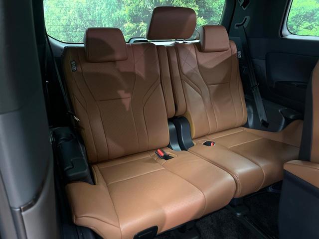 ヴェルファイアハイブリッド Ｚ　プレミア　ガラスルーフ　フリップダウン　純正１４型ナビ　全周囲カメラ　レーダークルーズ　ブラインドスポットモニター　デジタルミラー　パワーバックドア　ベンチレーション　茶革シート　三眼ＬＥＤヘッド　ドラレコ（14枚目）