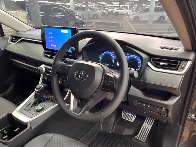 RAV4 ハイブリッドG 禁煙車 モデリスタエアロ 10型ディスプレイ 全周囲カメラ デジタルミラー ブラインドスポットモニター 合皮シート メモリーシート ベンチレーション パワーバックドア LEDヘッド&フォグ ETC(22枚目)
